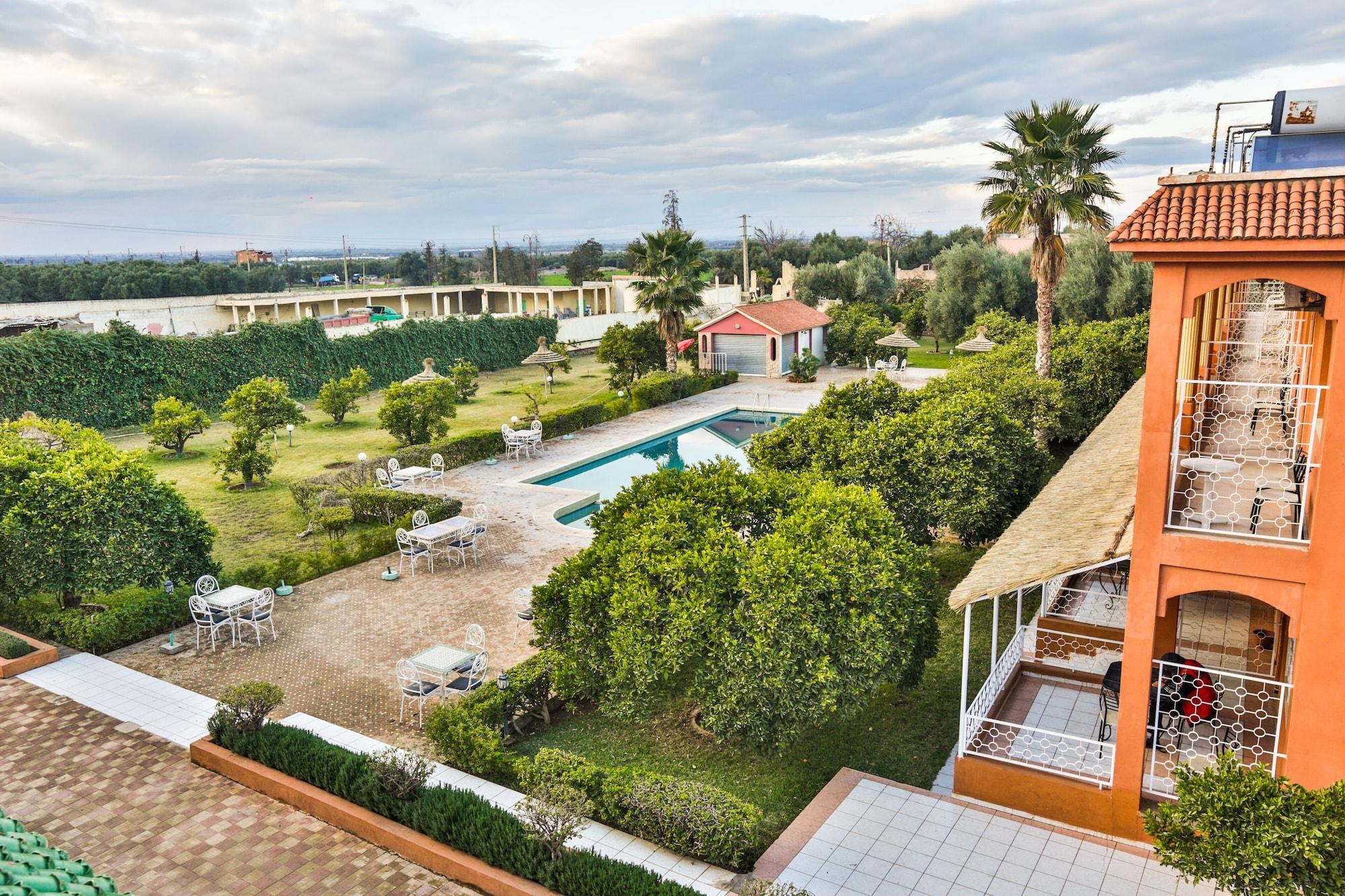 Hotel Al Bassatine ベニ・メラル エクステリア 写真